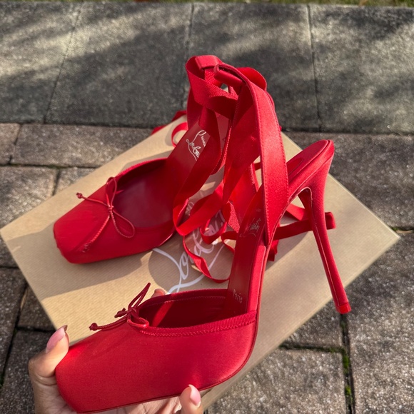 Christian Louboutin Cassia Ballerina Pumps - Picture 5 of 8